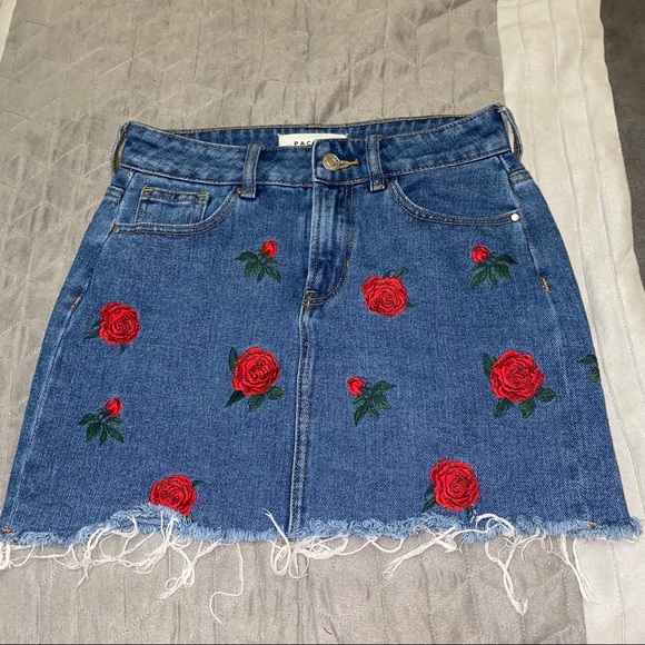 Pacsun Denim Skirt with Embroidered Roses - Picture 1 of 3